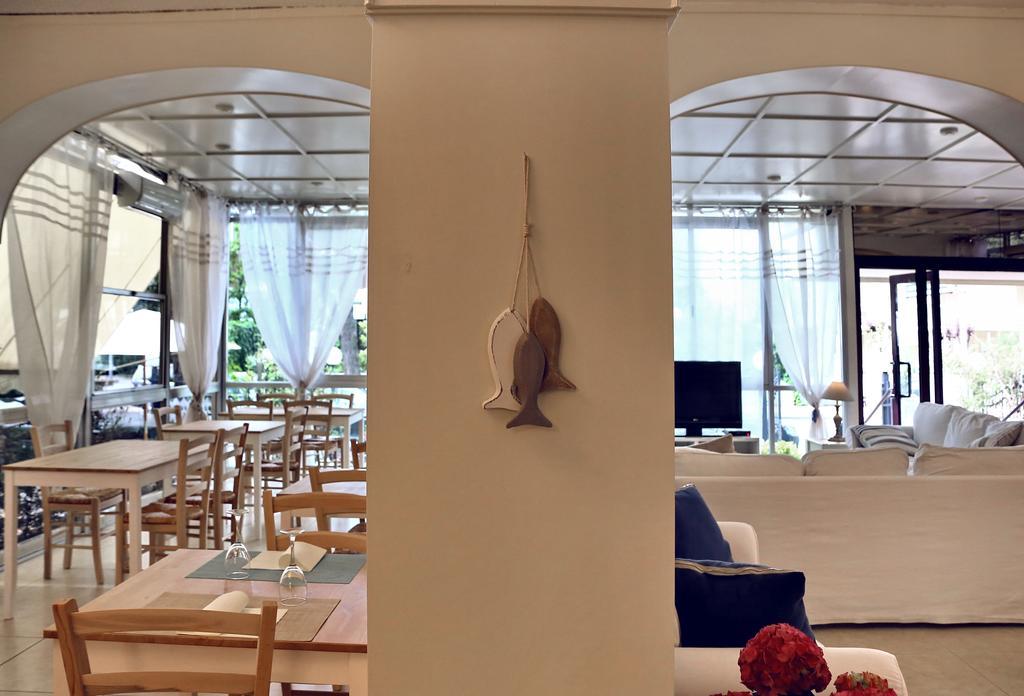 Hotel Santiago Milano Marittima Bagian luar foto